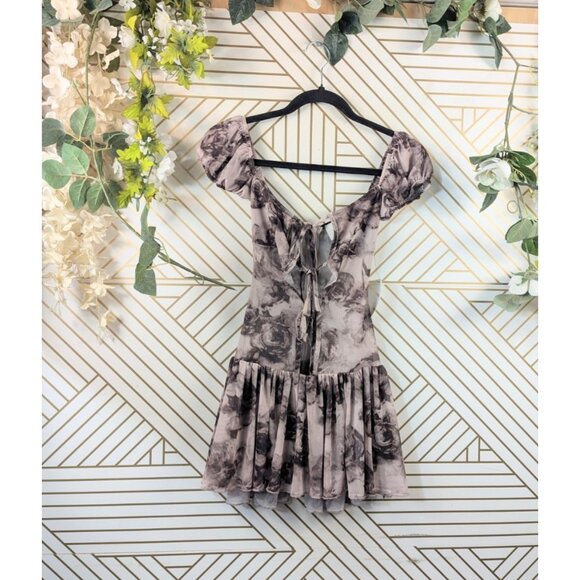 BOUTIQUE BRAND Women's Rose Frilly Mini Dress With Shorts Under Tie Front S NEW - Picture 1 of 9